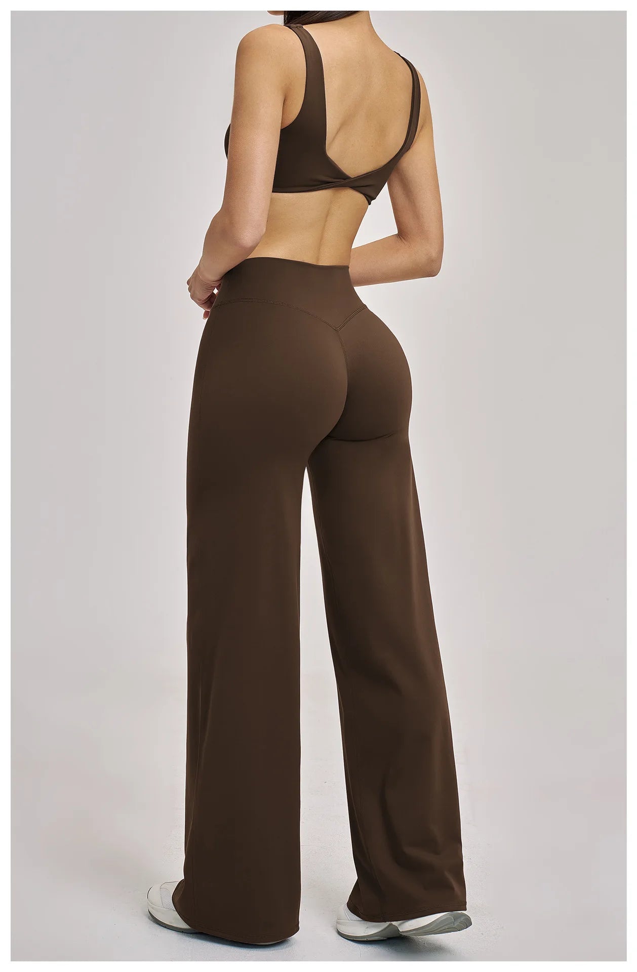 VM's Yoga Suit SPECIFICATIONSApplicable scenario: Running, fitness equipment, fitness, sports trends, cycling, extreme challenges, hiking, camping, dancingAppropriate season: Summer/Winter/Spring/AutumnBlocking: RegularBrand Name: NoEnName_NullCN: Guangdo