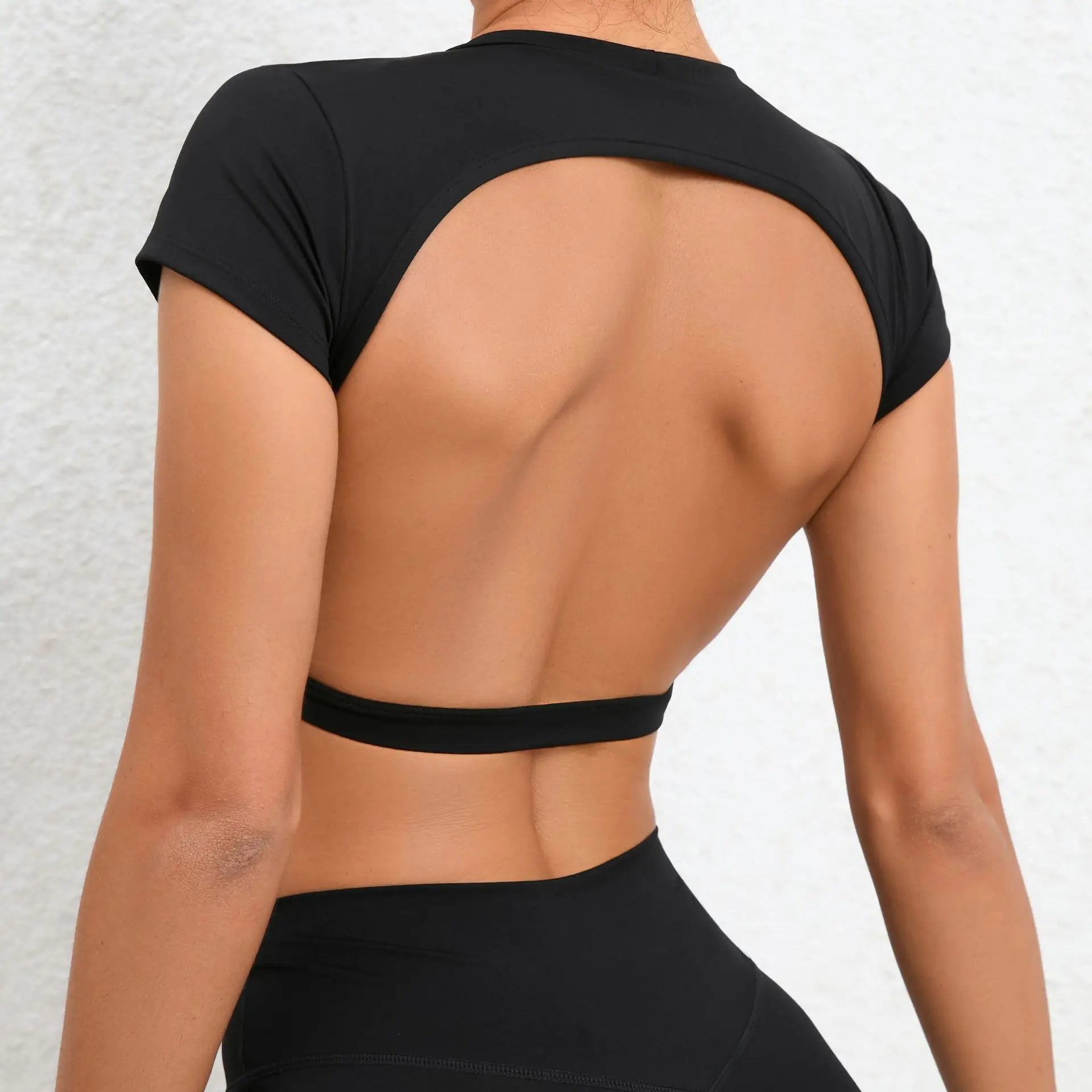 VM Women Sports Breathable Workout Tops SPECIFICATIONS Blocking: Regular Brand Name: hearuisavy CN: Guangdong Choice: yes Color: Black Blue Coffee Brown Green White Gray Craft of Weaving: Knit Department Name: Women Fabric Type: Broadcloth Feature: Anti-P