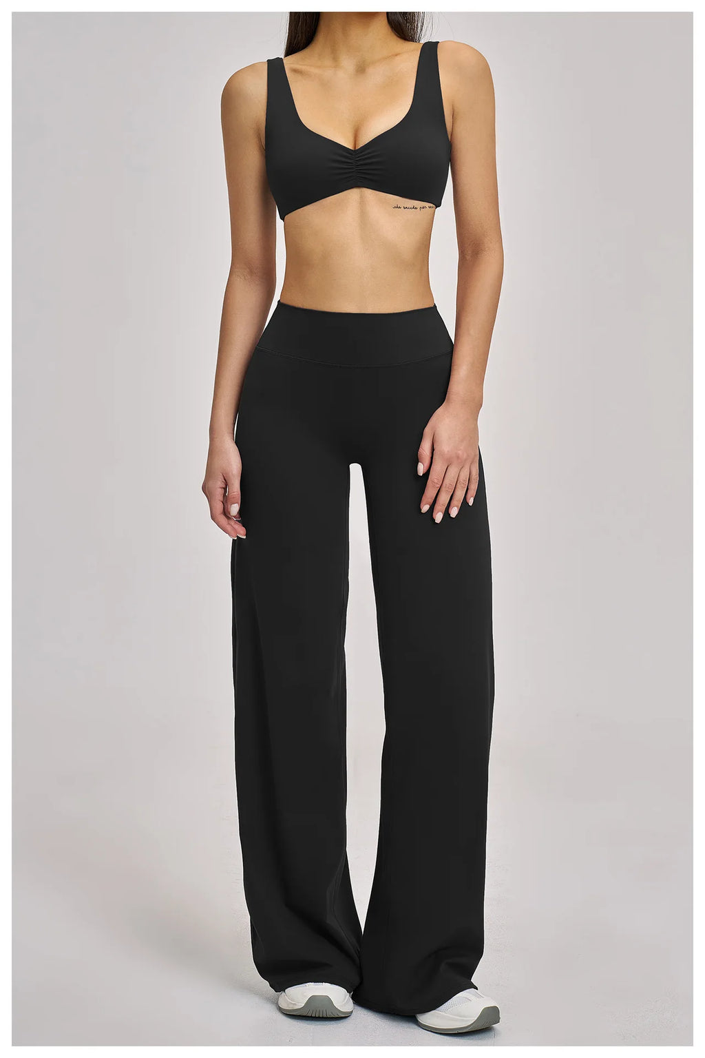 VM's Yoga Suit SPECIFICATIONSApplicable scenario: Running, fitness equipment, fitness, sports trends, cycling, extreme challenges, hiking, camping, dancingAppropriate season: Summer/Winter/Spring/AutumnBlocking: RegularBrand Name: NoEnName_NullCN: Guangdo