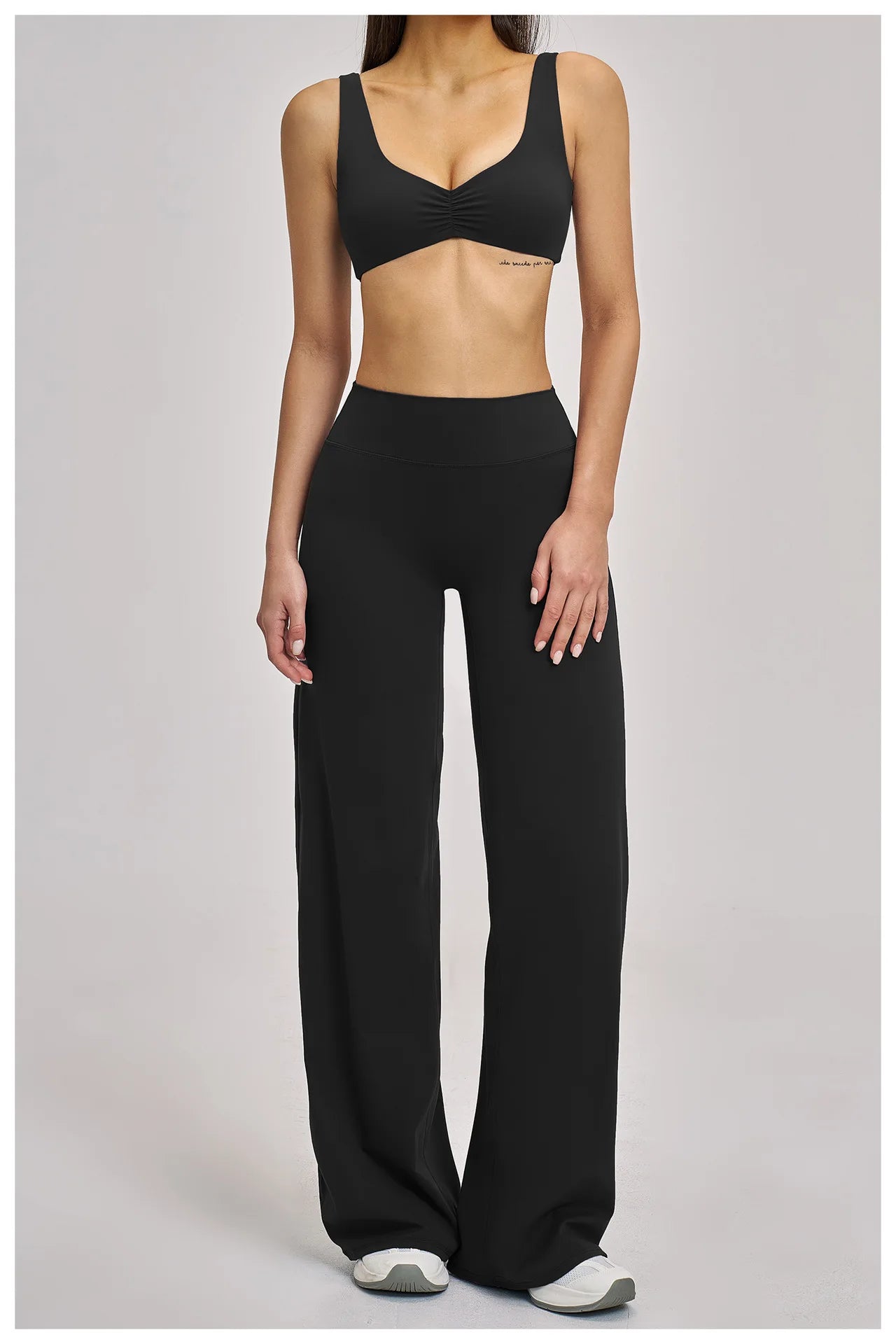 VM's Yoga Suit SPECIFICATIONSApplicable scenario: Running, fitness equipment, fitness, sports trends, cycling, extreme challenges, hiking, camping, dancingAppropriate season: Summer/Winter/Spring/AutumnBlocking: RegularBrand Name: NoEnName_NullCN: Guangdo