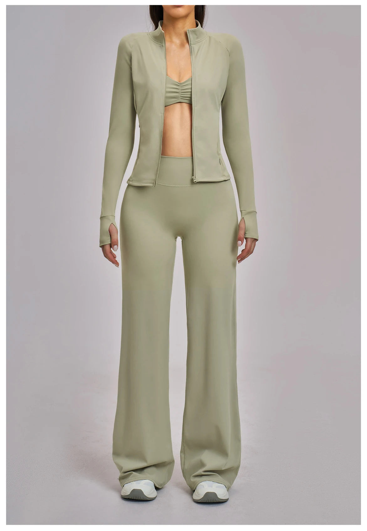 VM's Yoga Suit SPECIFICATIONSApplicable scenario: Running, fitness equipment, fitness, sports trends, cycling, extreme challenges, hiking, camping, dancingAppropriate season: Summer/Winter/Spring/AutumnBlocking: RegularBrand Name: NoEnName_NullCN: Guangdo