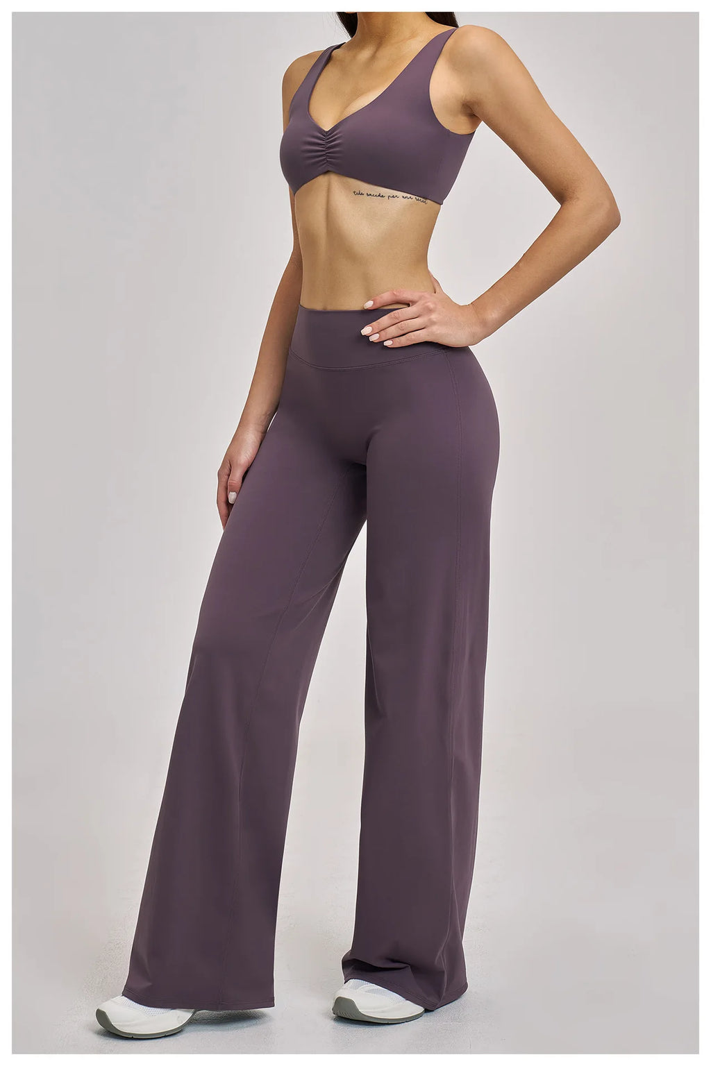 VM's Yoga Suit SPECIFICATIONSApplicable scenario: Running, fitness equipment, fitness, sports trends, cycling, extreme challenges, hiking, camping, dancingAppropriate season: Summer/Winter/Spring/AutumnBlocking: RegularBrand Name: NoEnName_NullCN: Guangdo