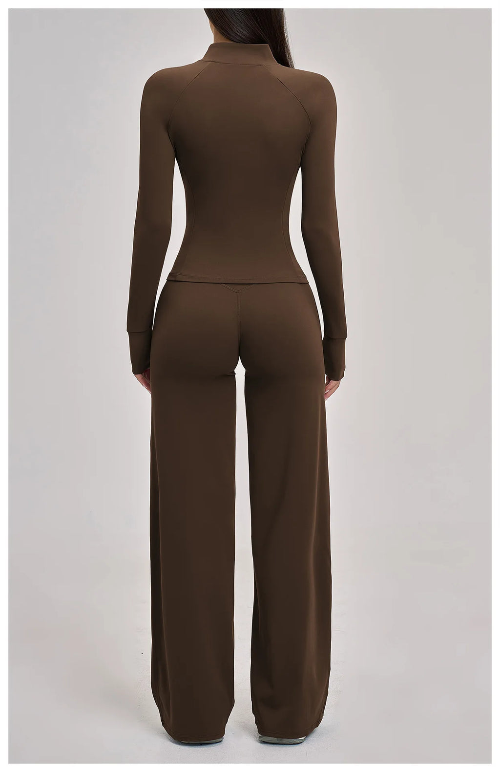 VM's Yoga Suit SPECIFICATIONSApplicable scenario: Running, fitness equipment, fitness, sports trends, cycling, extreme challenges, hiking, camping, dancingAppropriate season: Summer/Winter/Spring/AutumnBlocking: RegularBrand Name: NoEnName_NullCN: Guangdo