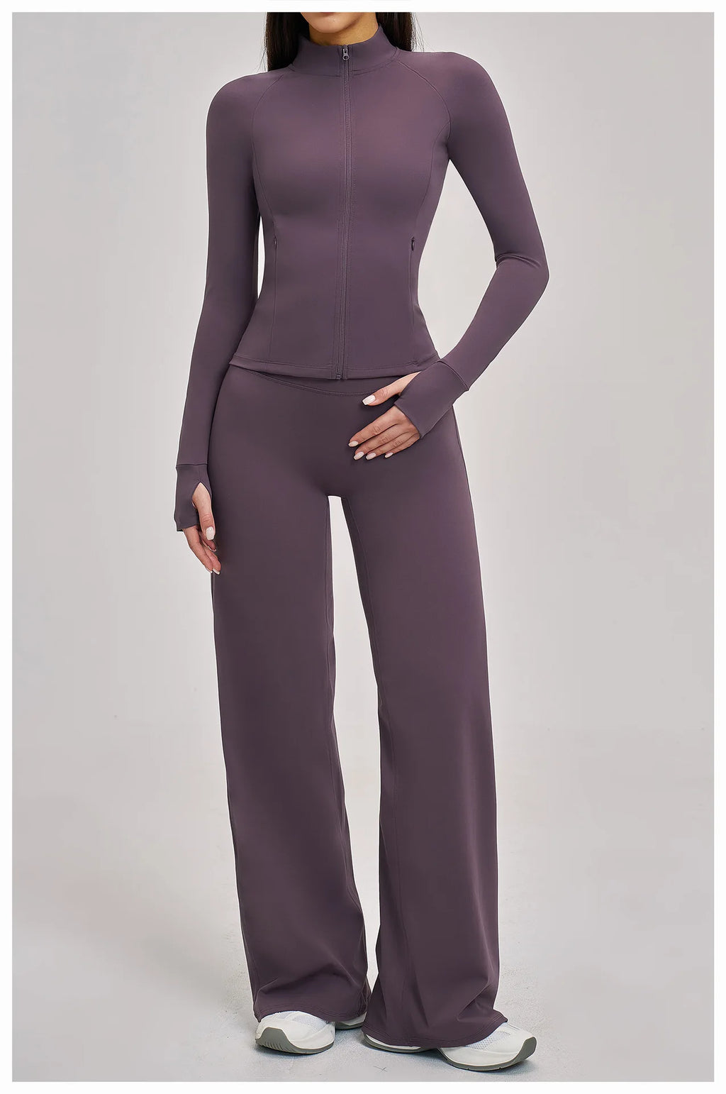 VM's Yoga Suit SPECIFICATIONSApplicable scenario: Running, fitness equipment, fitness, sports trends, cycling, extreme challenges, hiking, camping, dancingAppropriate season: Summer/Winter/Spring/AutumnBlocking: RegularBrand Name: NoEnName_NullCN: Guangdo