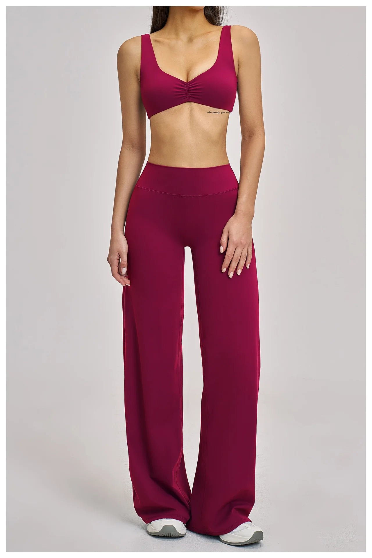 VM's Yoga Suit SPECIFICATIONSApplicable scenario: Running, fitness equipment, fitness, sports trends, cycling, extreme challenges, hiking, camping, dancingAppropriate season: Summer/Winter/Spring/AutumnBlocking: RegularBrand Name: NoEnName_NullCN: Guangdo