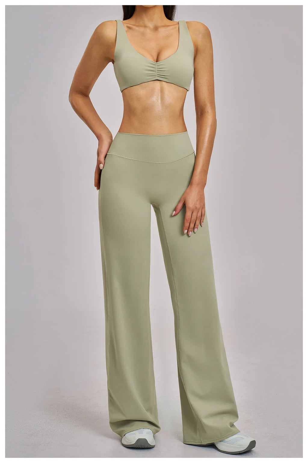 VM's Yoga Suit SPECIFICATIONSApplicable scenario: Running, fitness equipment, fitness, sports trends, cycling, extreme challenges, hiking, camping, dancingAppropriate season: Summer/Winter/Spring/AutumnBlocking: RegularBrand Name: NoEnName_NullCN: Guangdo