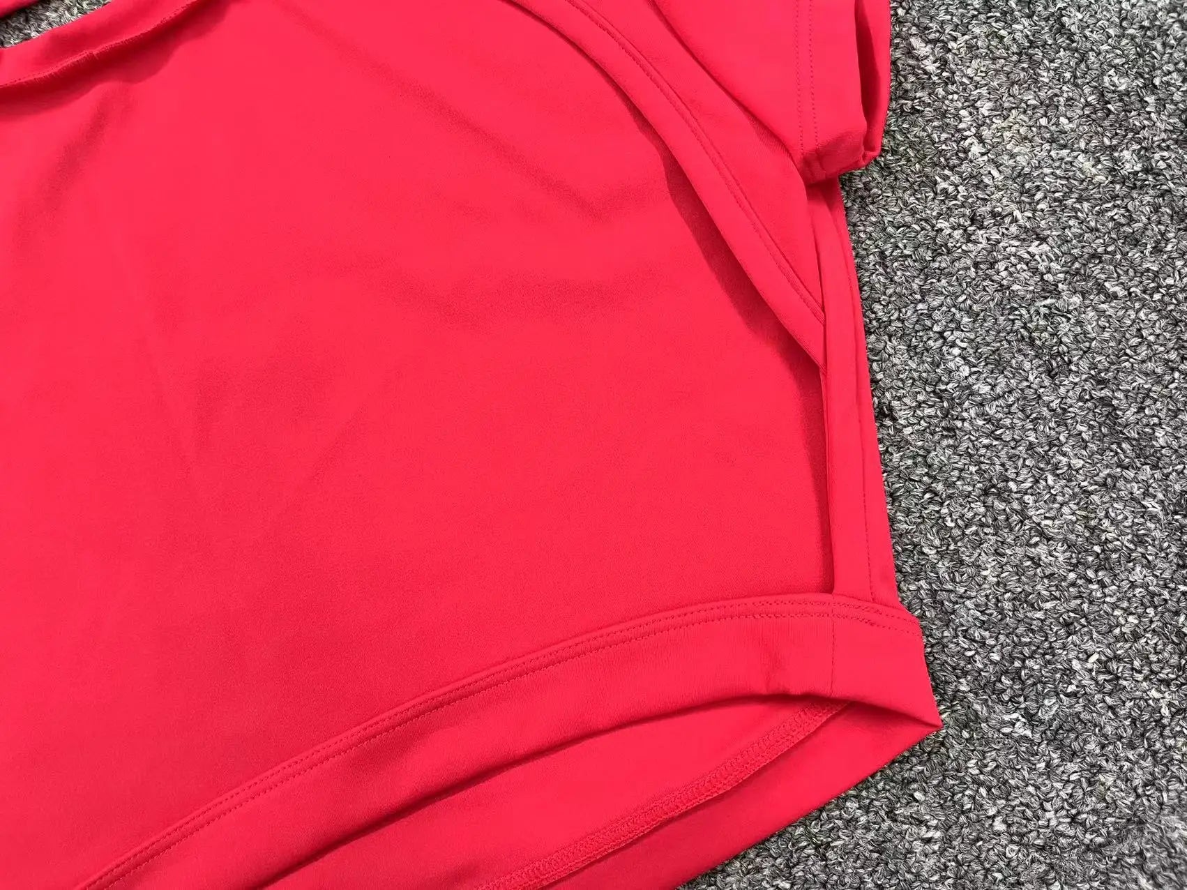 VM Women Sports Breathable Workout Tops SPECIFICATIONS Blocking: Regular Brand Name: hearuisavy CN: Guangdong Choice: yes Color: Black Blue Coffee Brown Green White Gray Craft of Weaving: Knit Department Name: Women Fabric Type: Broadcloth Feature: Anti-P