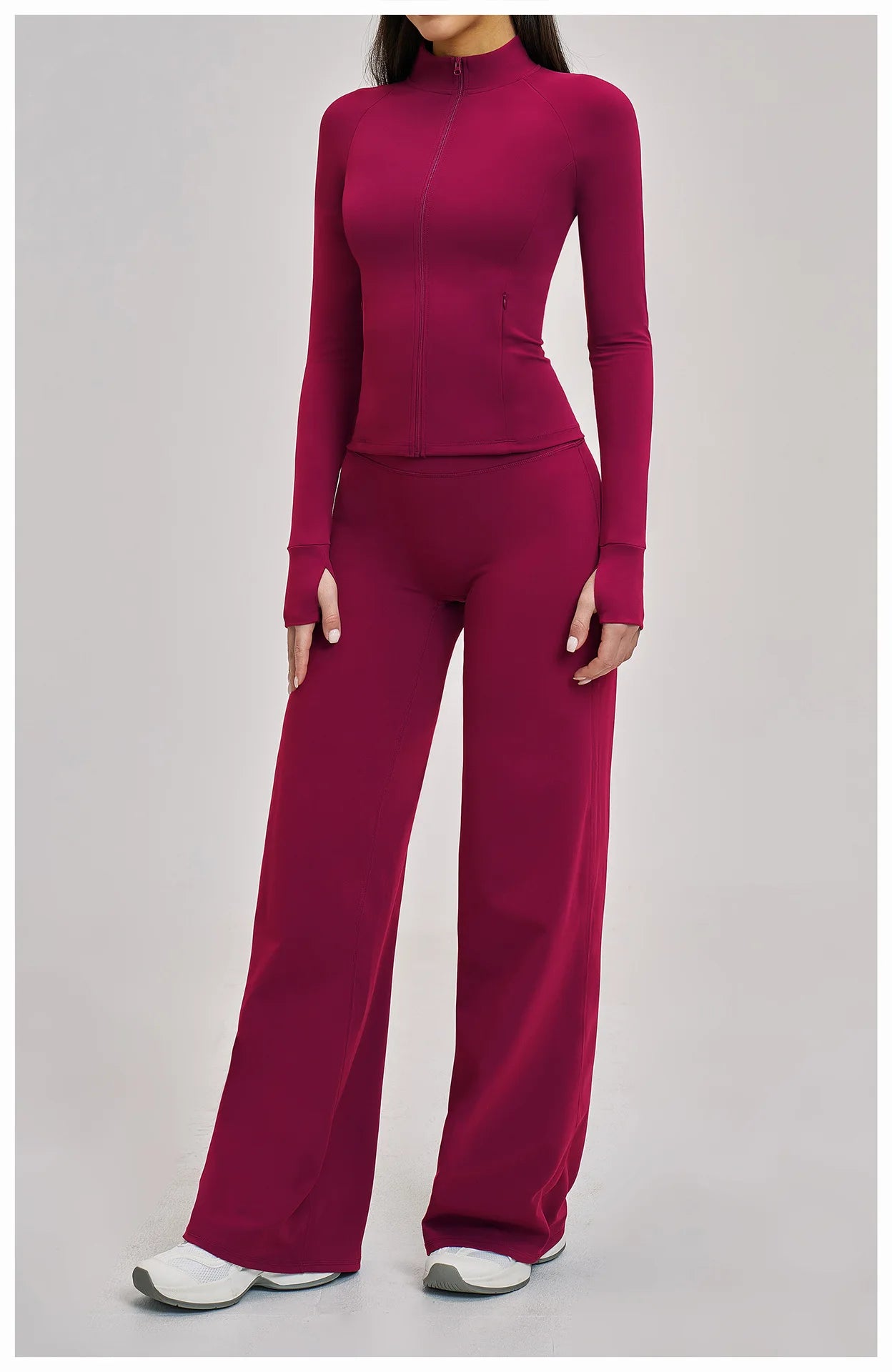 VM's Yoga Suit SPECIFICATIONSApplicable scenario: Running, fitness equipment, fitness, sports trends, cycling, extreme challenges, hiking, camping, dancingAppropriate season: Summer/Winter/Spring/AutumnBlocking: RegularBrand Name: NoEnName_NullCN: Guangdo