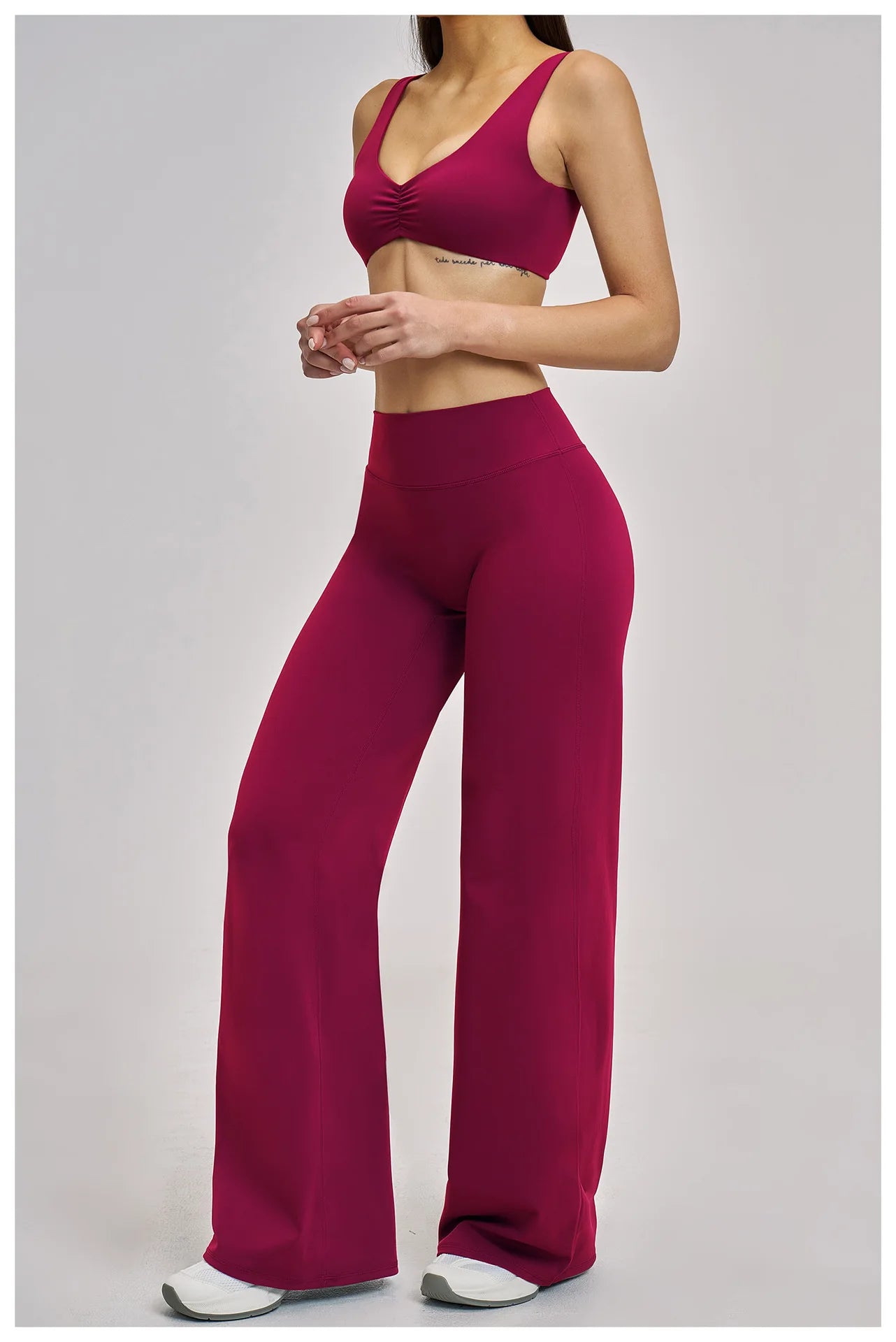 VM's Yoga Suit SPECIFICATIONSApplicable scenario: Running, fitness equipment, fitness, sports trends, cycling, extreme challenges, hiking, camping, dancingAppropriate season: Summer/Winter/Spring/AutumnBlocking: RegularBrand Name: NoEnName_NullCN: Guangdo