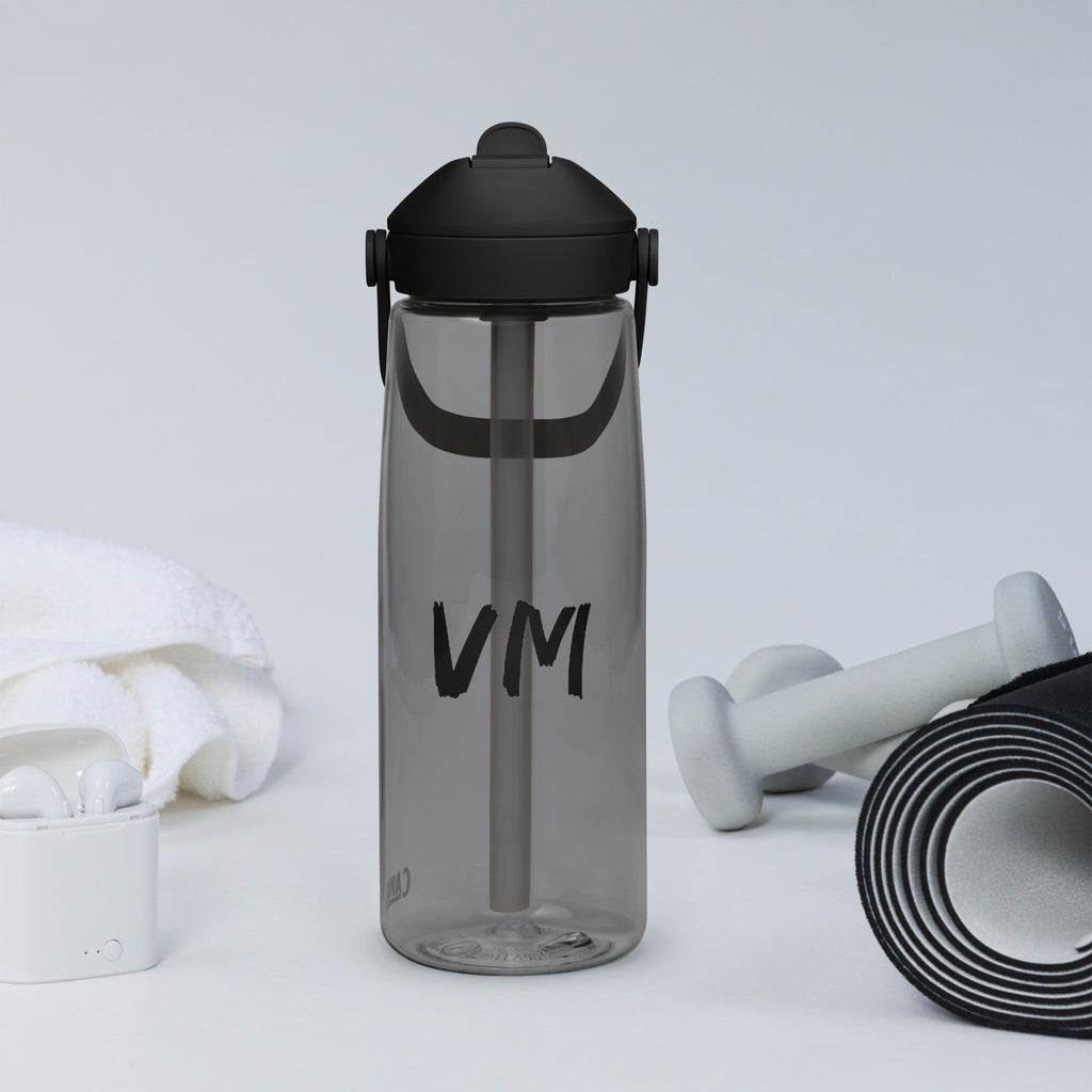 VM Flip Straw Water Bottle Stay hydrated in style with this flip straw water bottle, made from 50% recycled plastic. Resistant to stains, shattering, and odors, it keeps your drinks fresh, while the leak-proof cover and bite valve prevent spills. This ext