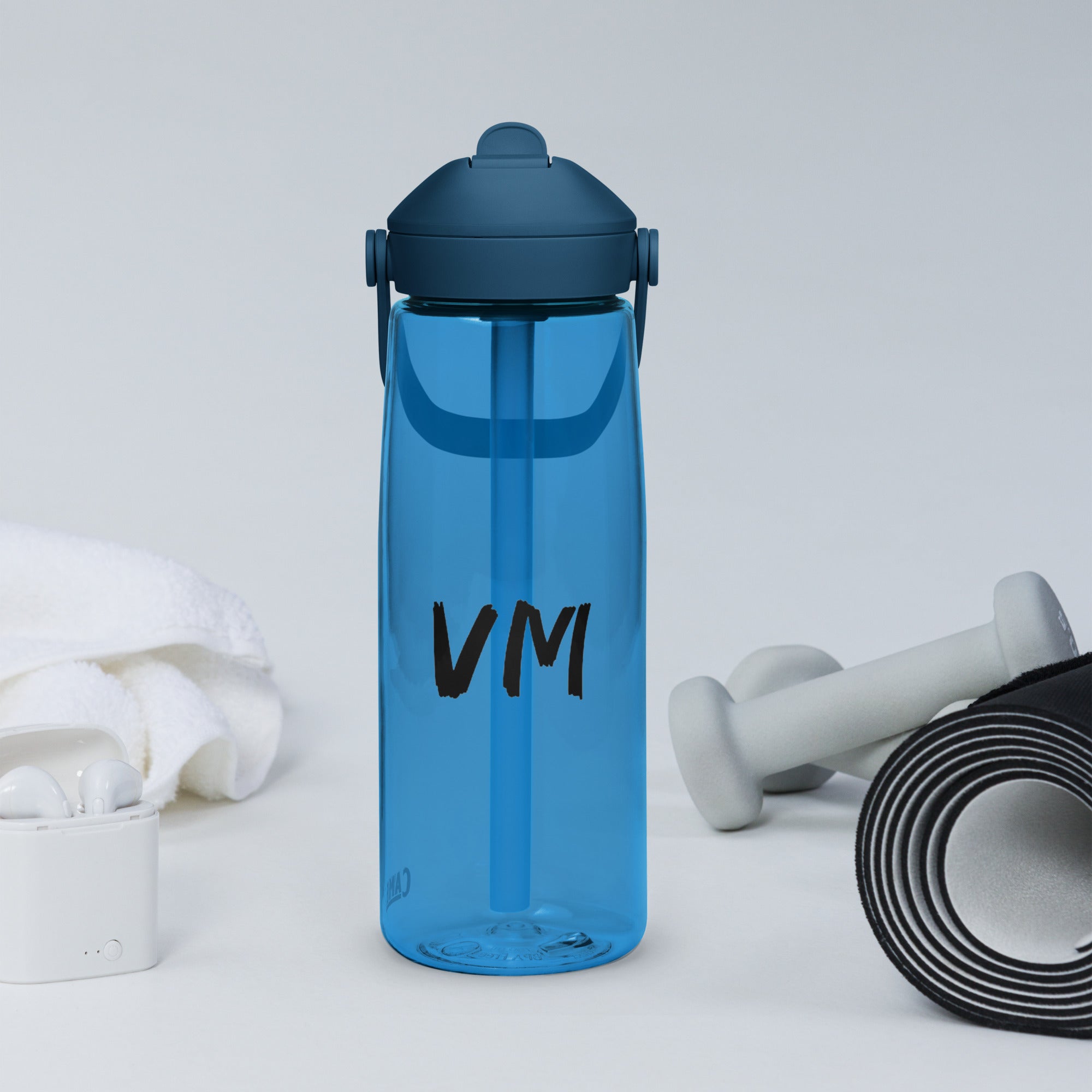VM Flip Straw Water Bottle Stay hydrated in style with this flip straw water bottle, made from 50% recycled plastic. Resistant to stains, shattering, and odors, it keeps your drinks fresh, while the leak-proof cover and bite valve prevent spills. This ext