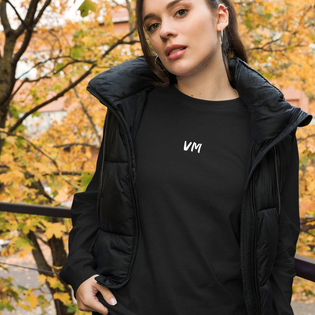 VM Unisex Long Sleeve Tee Enrich your wardrobe with a versatile long sleeve tee. For a casual look, combine it with your favorite jeans, and layer it with a button-up shirt, a zip-up hoodie, or a snazzy jacket. Dress it up with formal trousers or chinos t